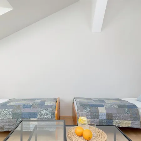 Sunshine Apartment *