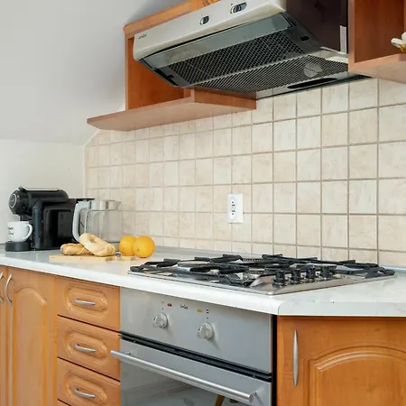 Sunshine Apartment